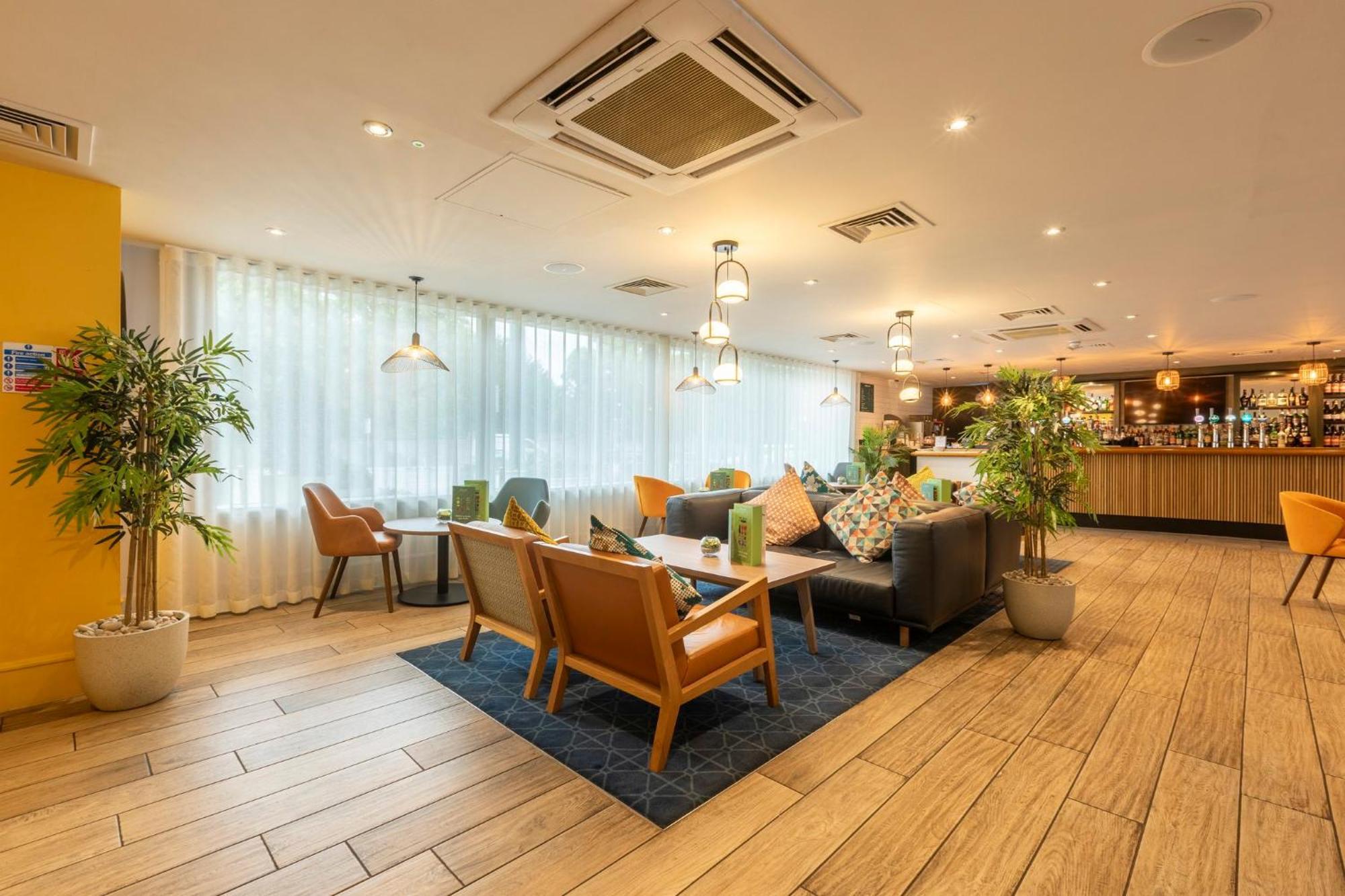 Holiday Inn Cardiff City By Ihg Екстер'єр фото