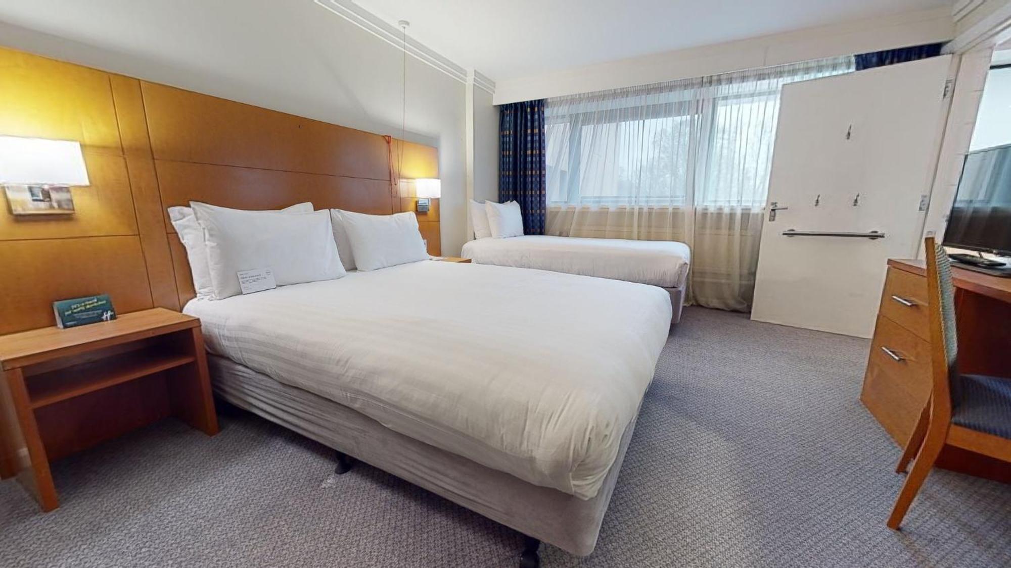 Holiday Inn Cardiff City By Ihg Екстер'єр фото