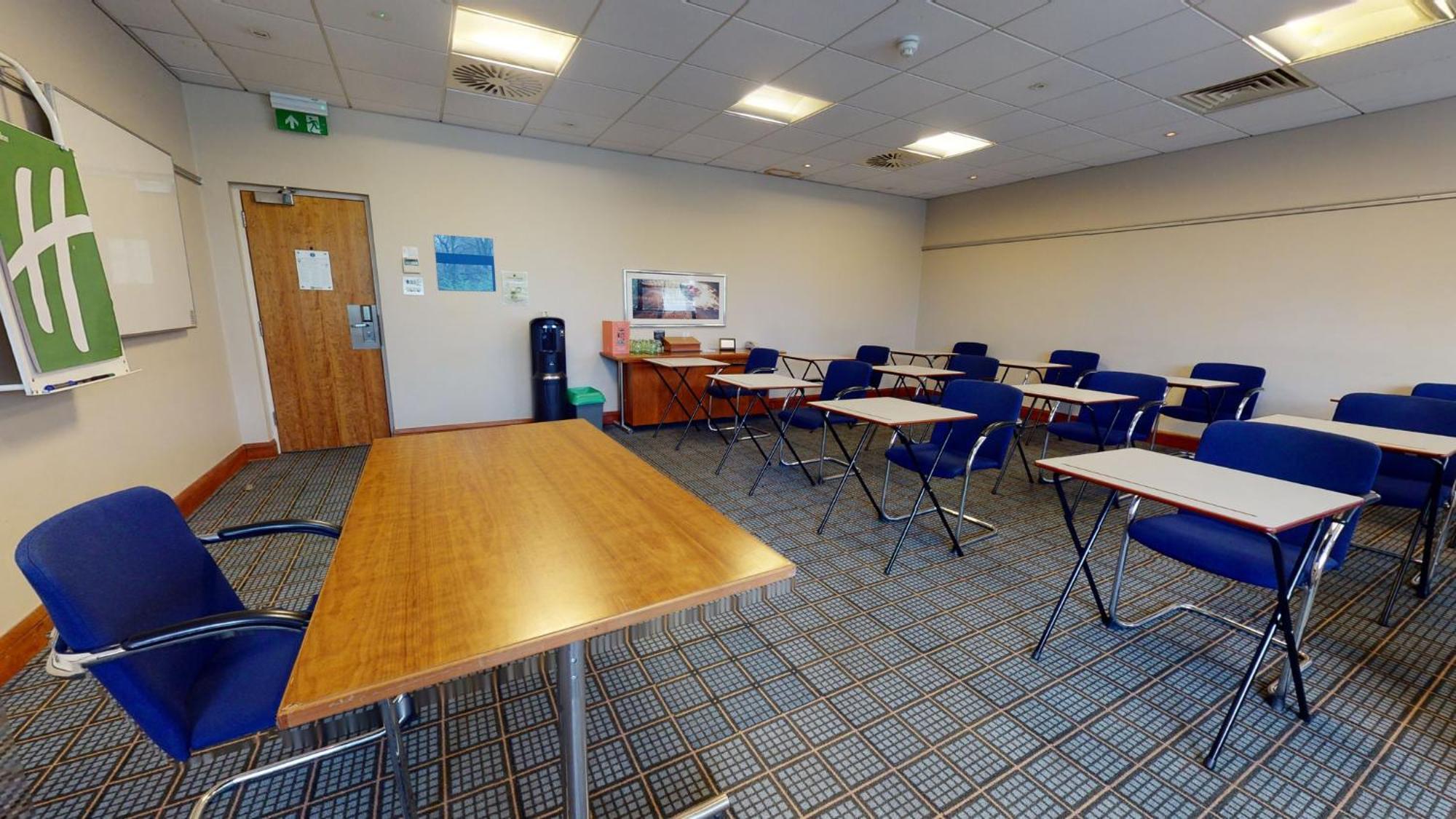 Holiday Inn Cardiff City By Ihg Екстер'єр фото
