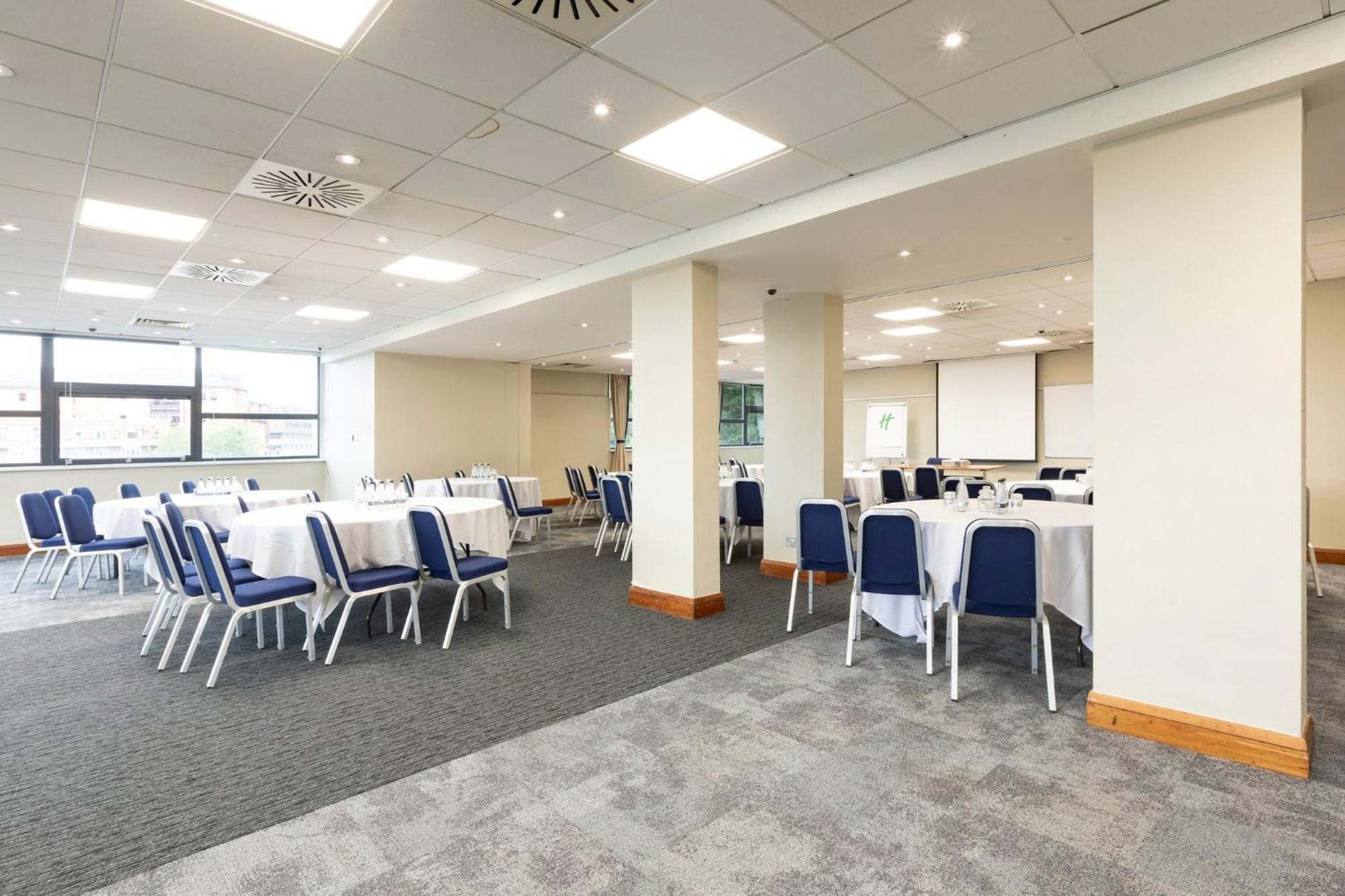 Holiday Inn Cardiff City By Ihg Екстер'єр фото